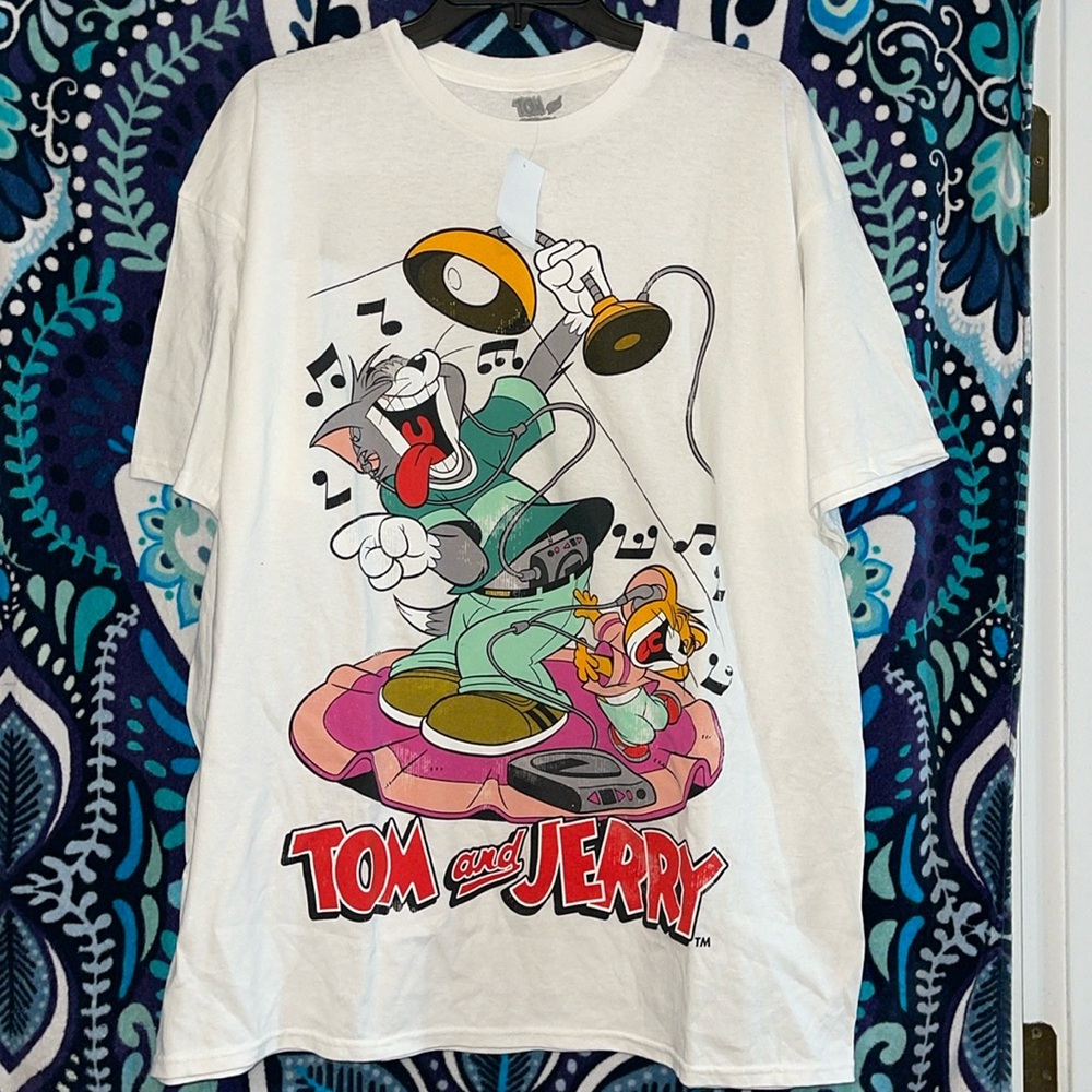 NWT Tom and Jerry tshirt XL